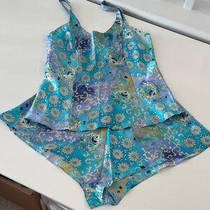 Vintage Y2K Victoria's Secret Silk Blue and Green Floral Pajama Set
